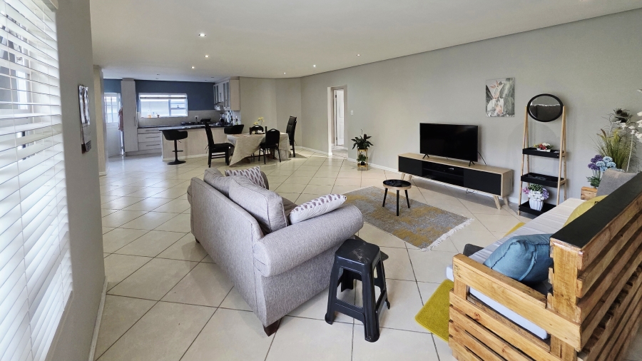 3 Bedroom Property for Sale in Beacon Bay Eastern Cape